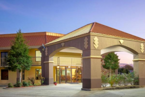  Red Roof Inn & Suites Oxford  Оксфорд